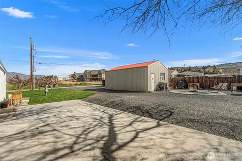 420 30th Street NW East Wenatchee WA 98802