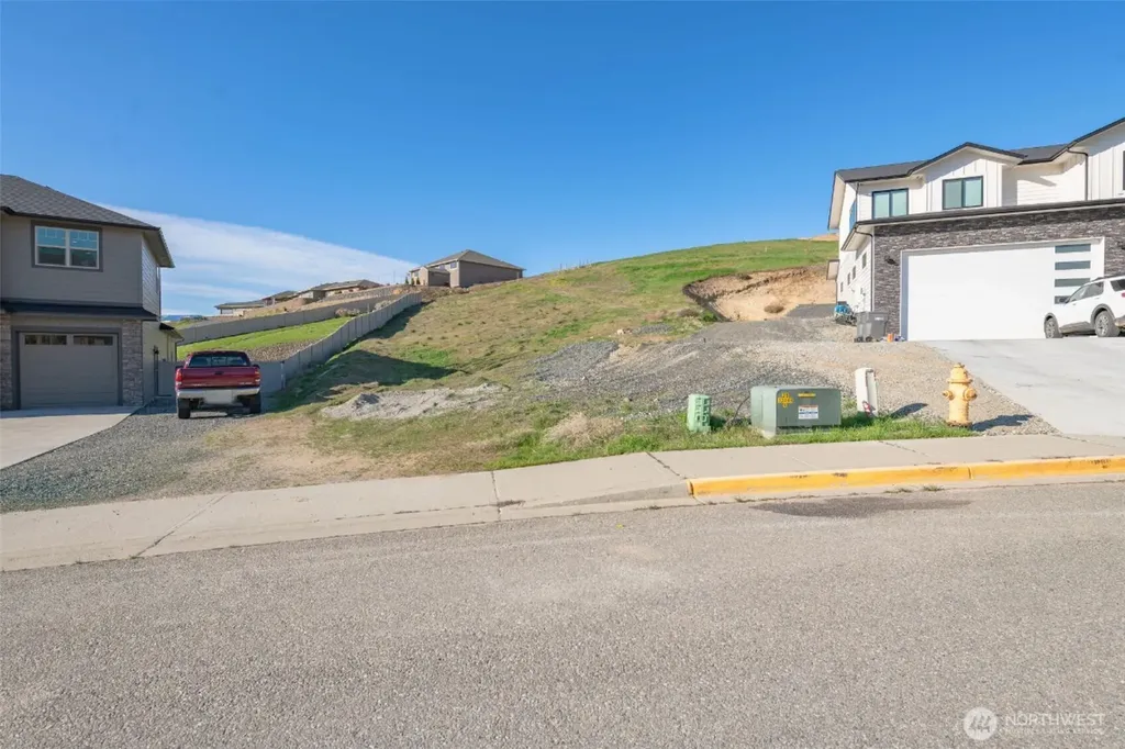 83 Sunny Meadows Loop Wenatchee WA 98801