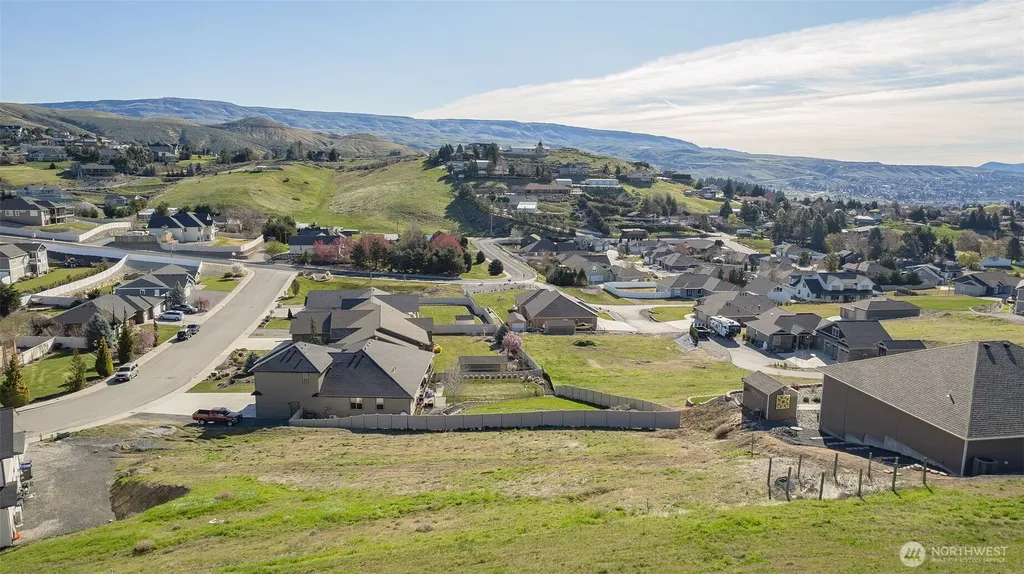 83 Sunny Meadows Loop Wenatchee WA 98801