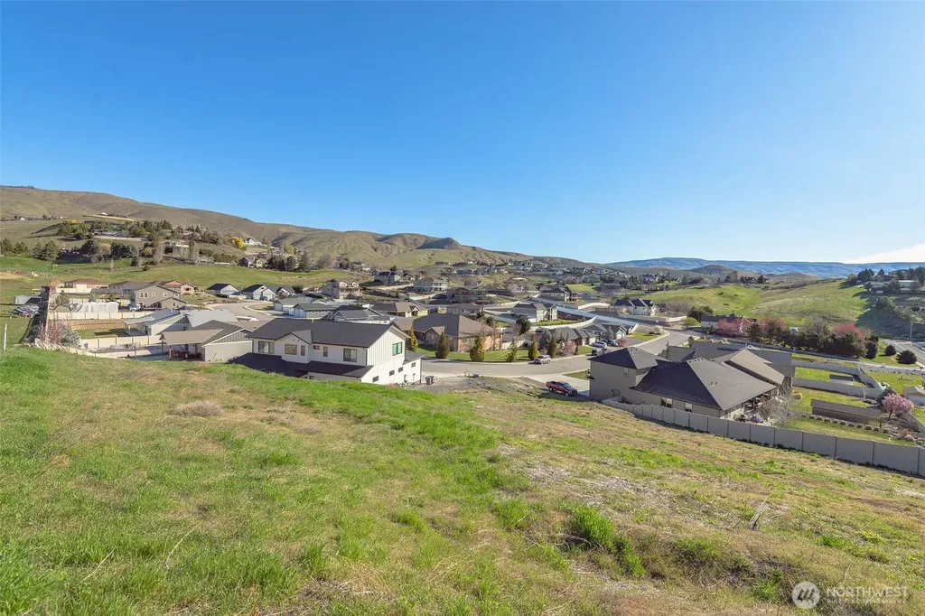 83 Sunny Meadows Loop Wenatchee WA 98801