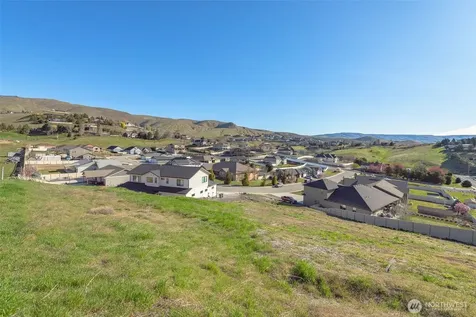 83 Sunny Meadows Loop Wenatchee WA 98801