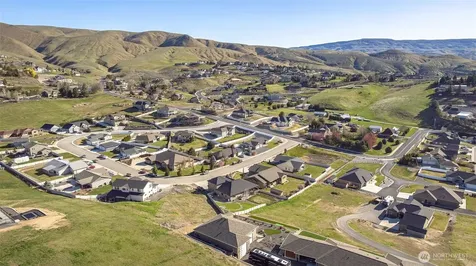 83 Sunny Meadows Loop Wenatchee WA 98801