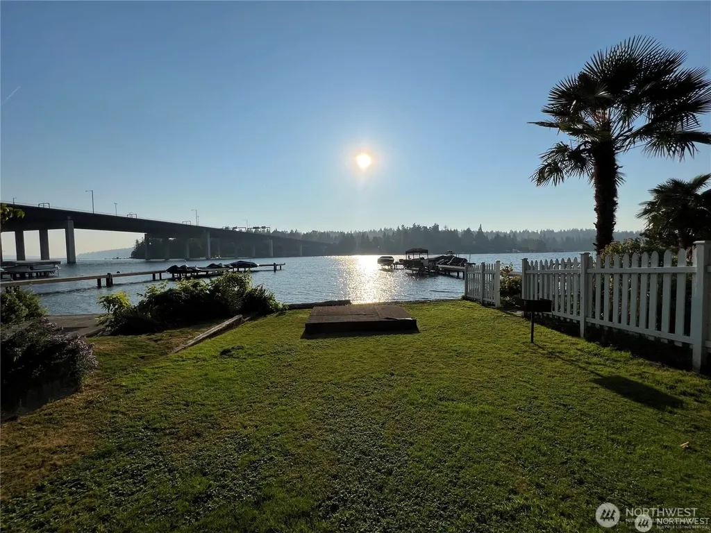 3016 106th Avenue SE Bellevue WA 98004