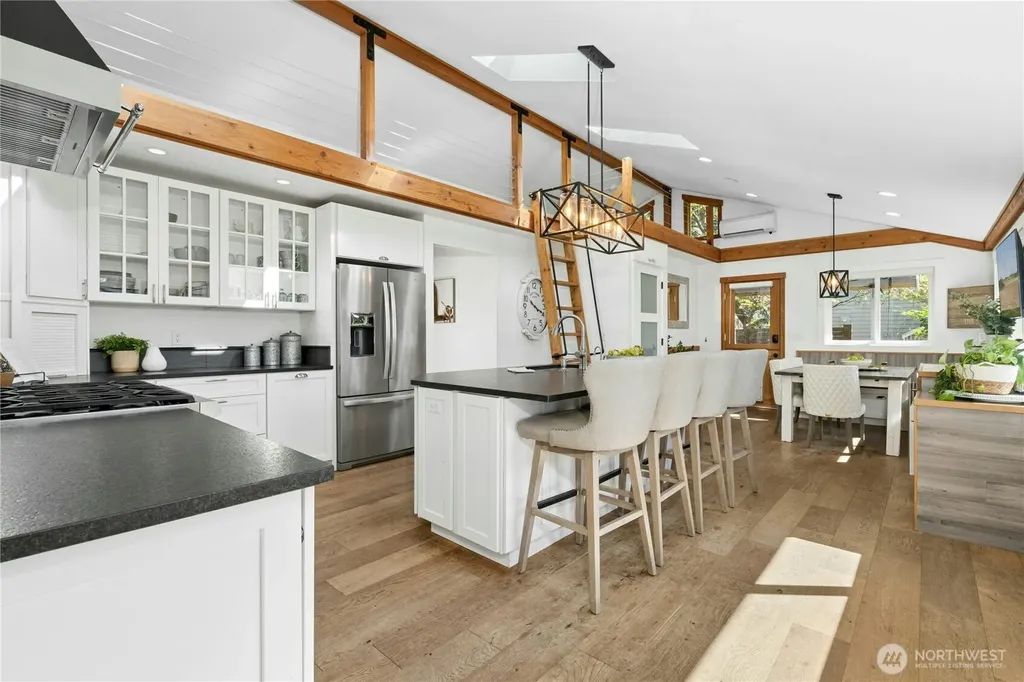 3016 106th Avenue SE Bellevue WA 98004