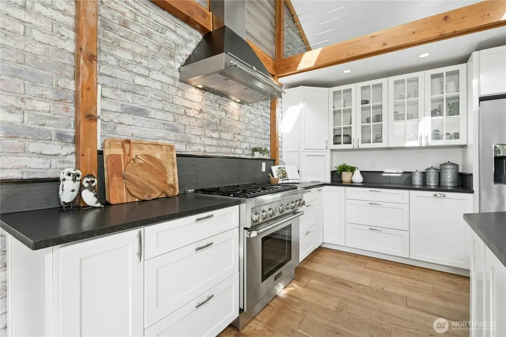 3016 106th Avenue SE Bellevue WA 98004