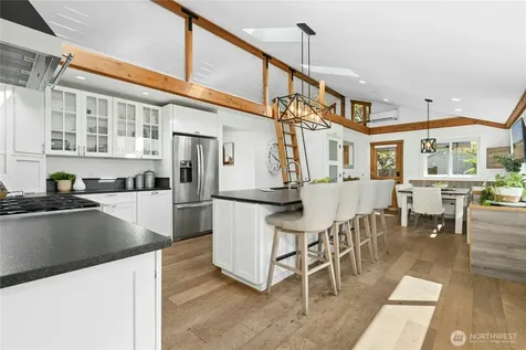 3016 106th Avenue SE Bellevue WA 98004