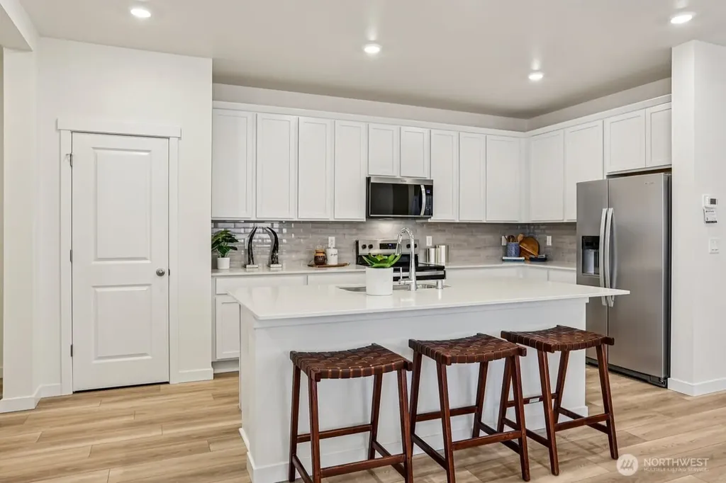 6168 Telford Way SW Port Orchard WA 98367