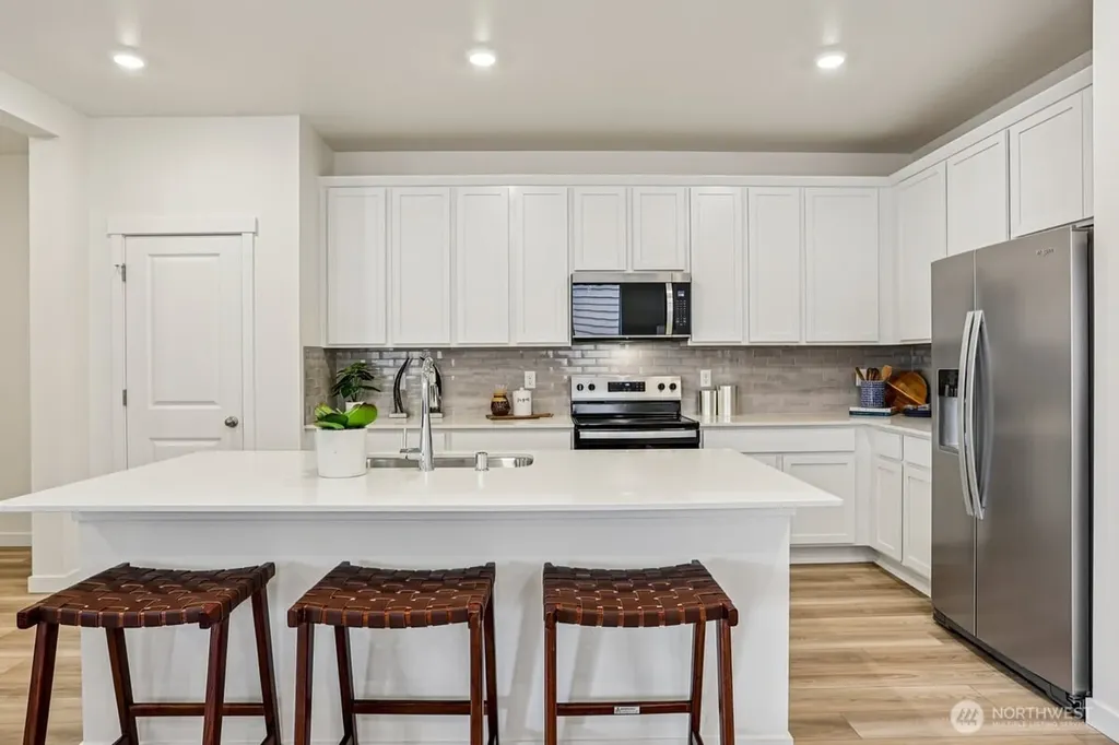 6168 Telford Way SW Port Orchard WA 98367