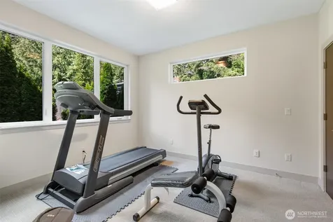 9719 Lake Shore Boulevard NE Seattle WA 98115