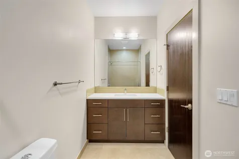 9719 Lake Shore Boulevard NE Seattle WA 98115