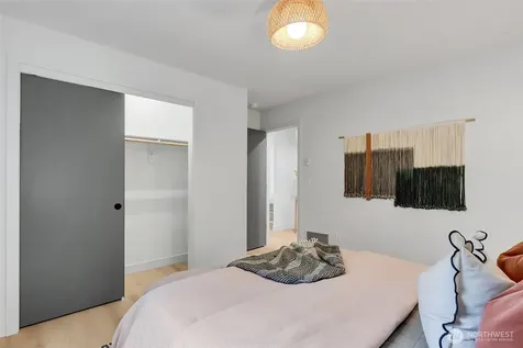 4405 S Holly Street Seattle WA 98118