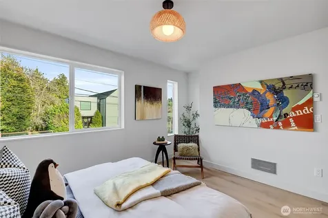4405 S Holly Street Seattle WA 98118