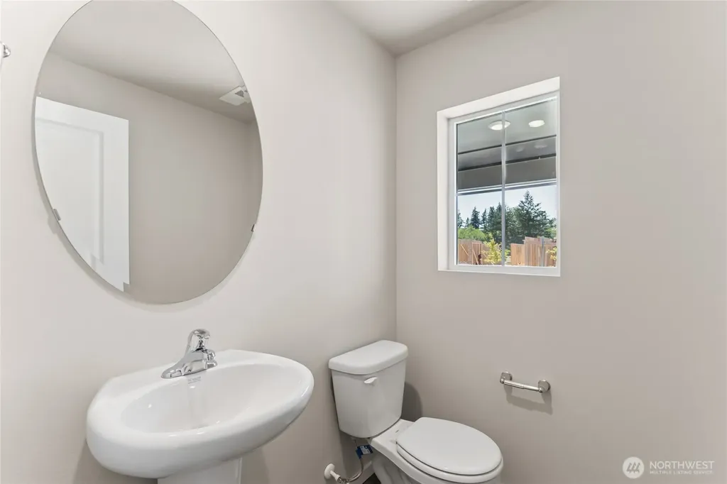 10804 188th Street E Puyallup WA 98374