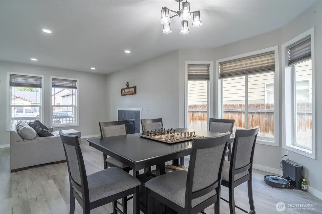 3425 W Glenmoor Drive Moses Lake WA 98837