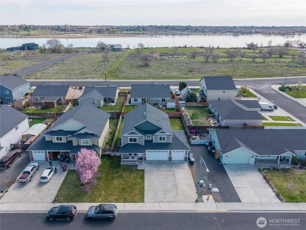 3425 W Glenmoor Drive Moses Lake WA 98837