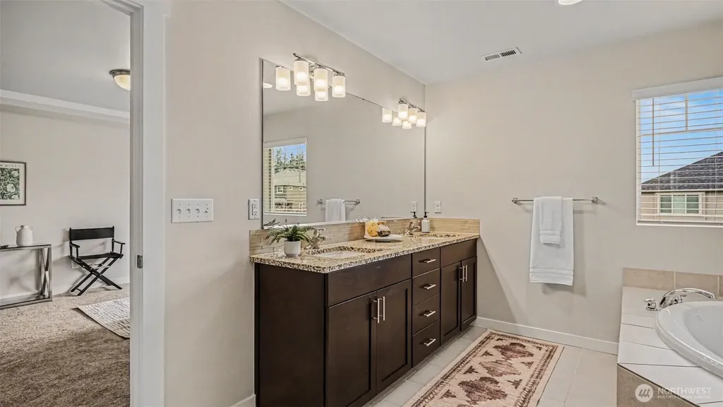 3319 104th Avenue NE Lake Stevens WA 98258