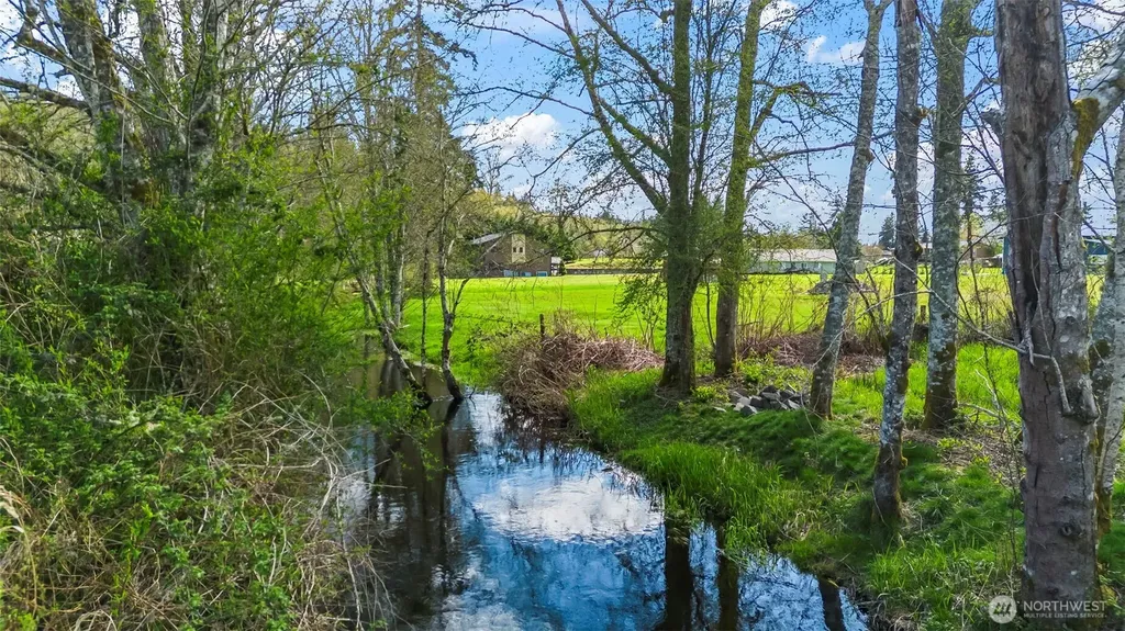 5946 SE Lake Valley Road Port Orchard WA 98367