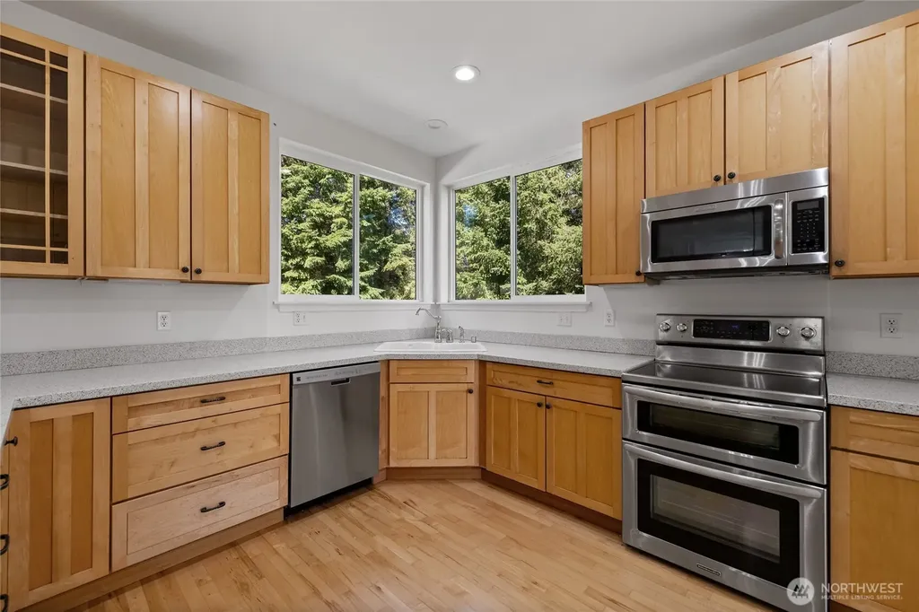 31502 40th Avenue S Roy WA 98580