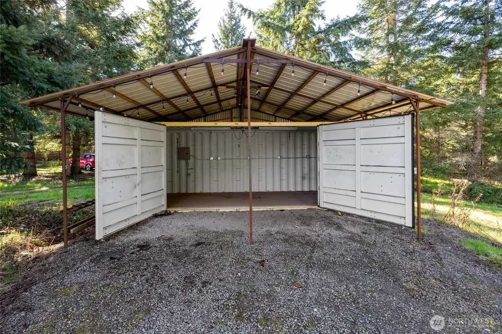 31502 40th Avenue S Roy WA 98580