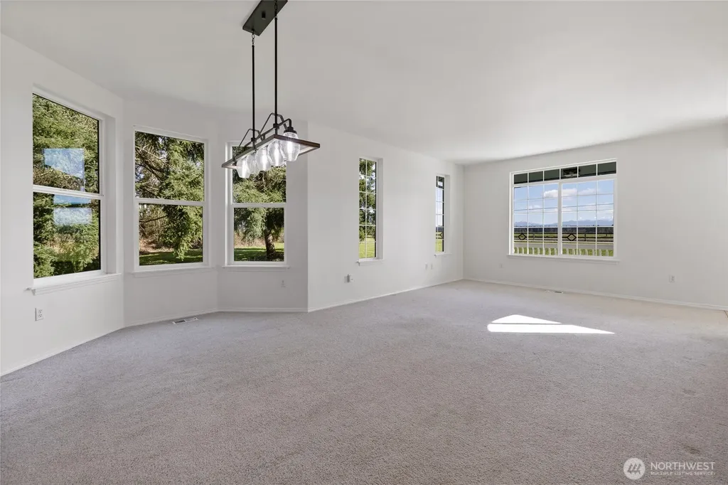 31502 40th Avenue S Roy WA 98580