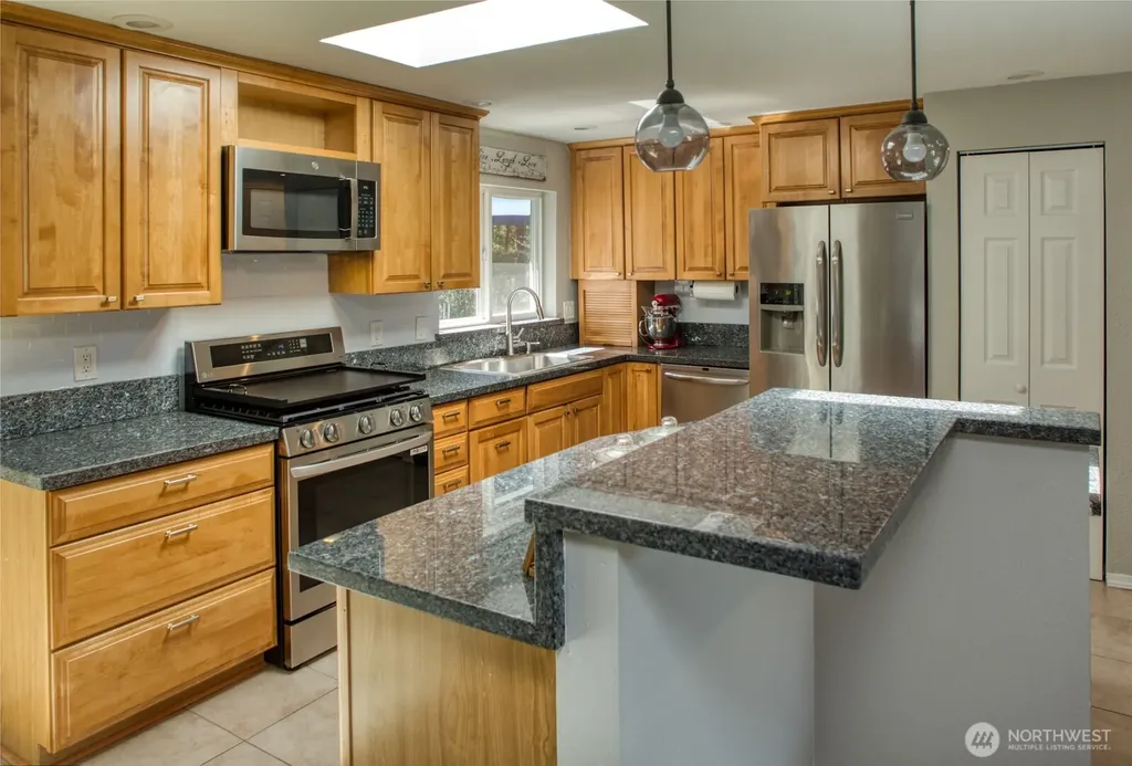 19619 SE 264th Court Covington WA 98042