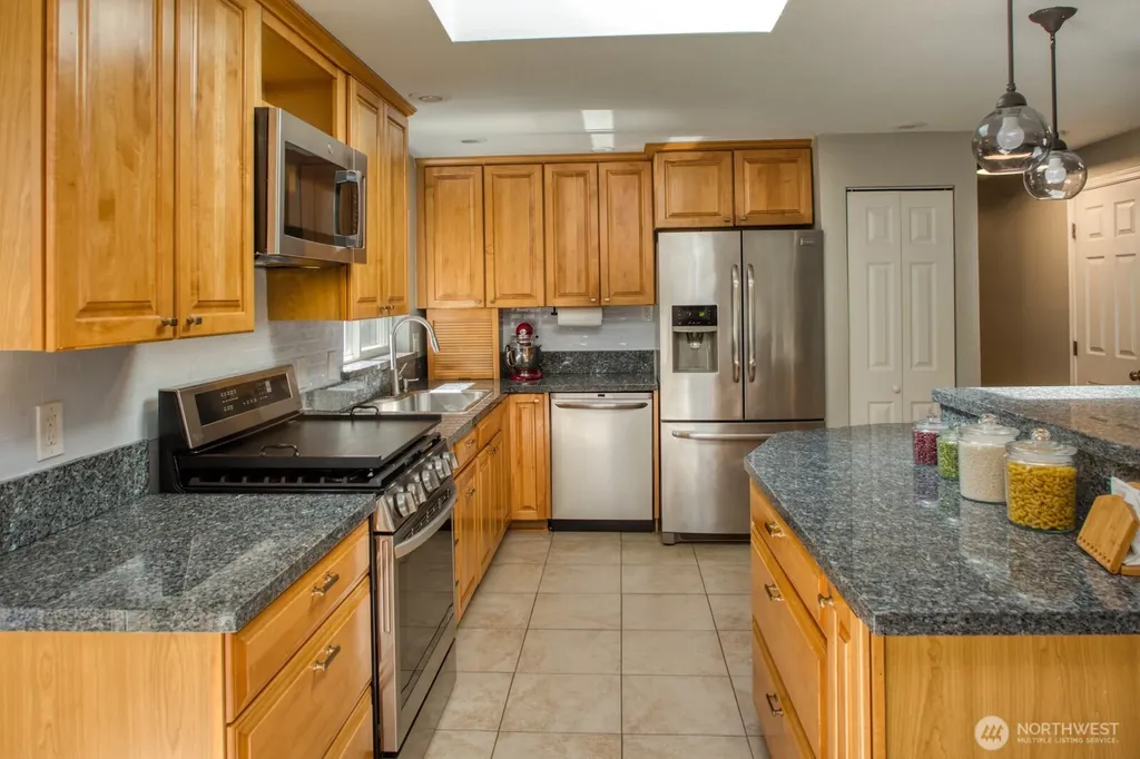 19619 SE 264th Court Covington WA 98042