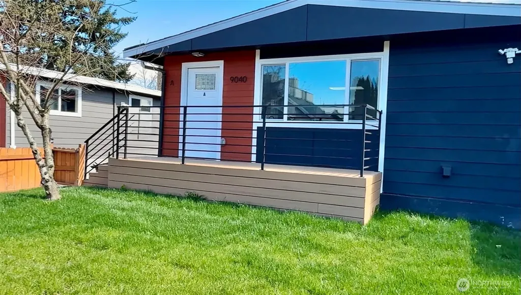 9040 17th Avenue SW Seattle WA 98106