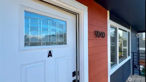 9040 17th Avenue SW Seattle WA 98106