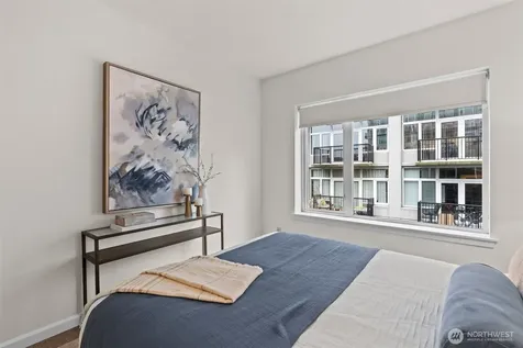 2717 Western Avenue Seattle WA 98121