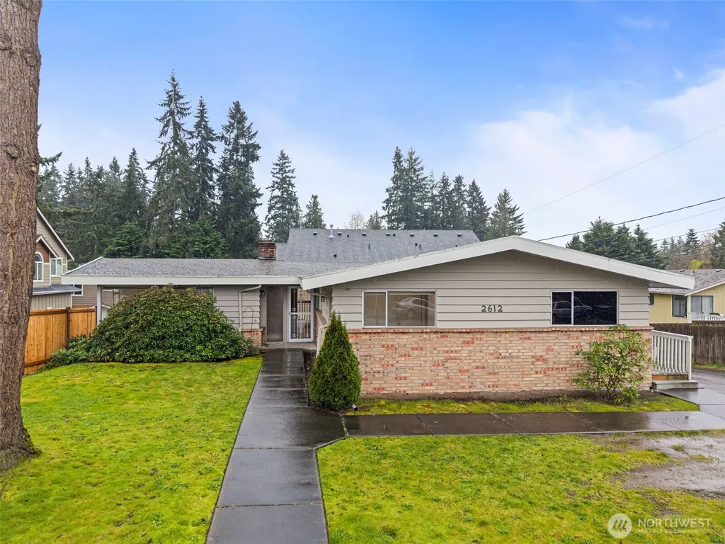 2612 204th Street SW Lynnwood WA 98036