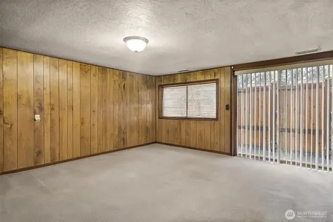 2612 204th Street SW Lynnwood WA 98036