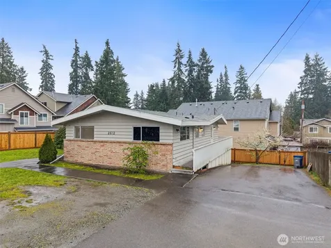 2612 204th Street SW Lynnwood WA 98036