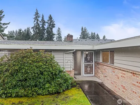 2612 204th Street SW Lynnwood WA 98036