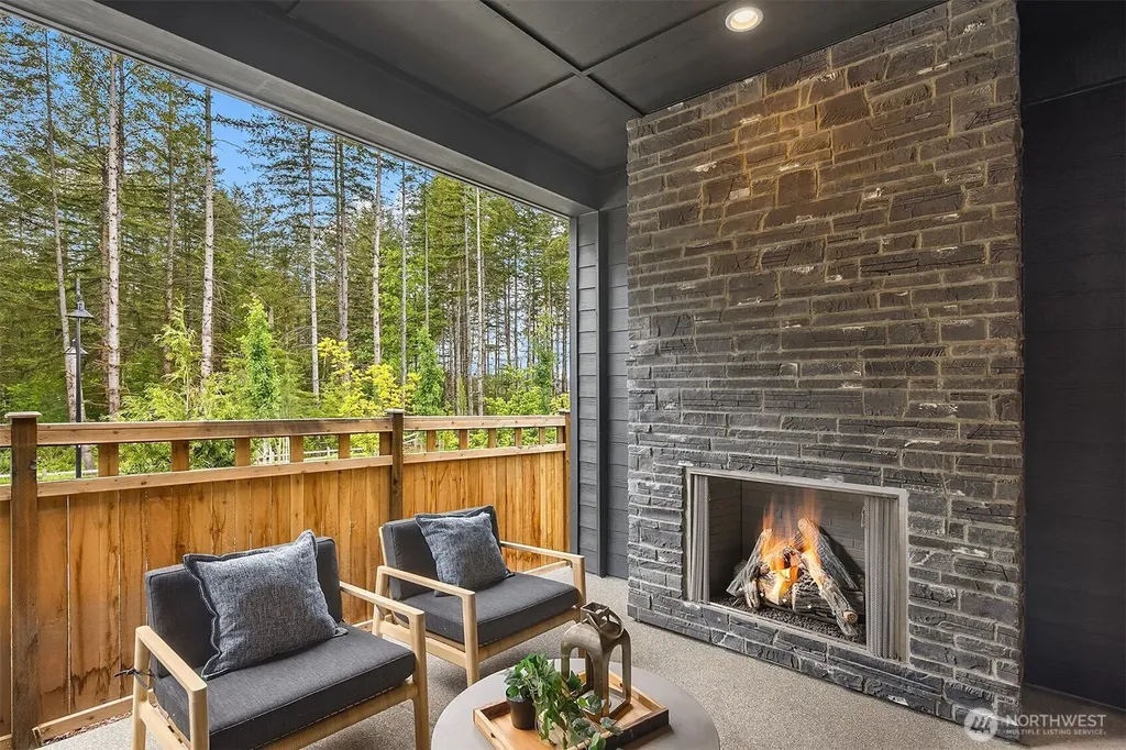 33557 Douglas Avenue SE Black Diamond WA 98010