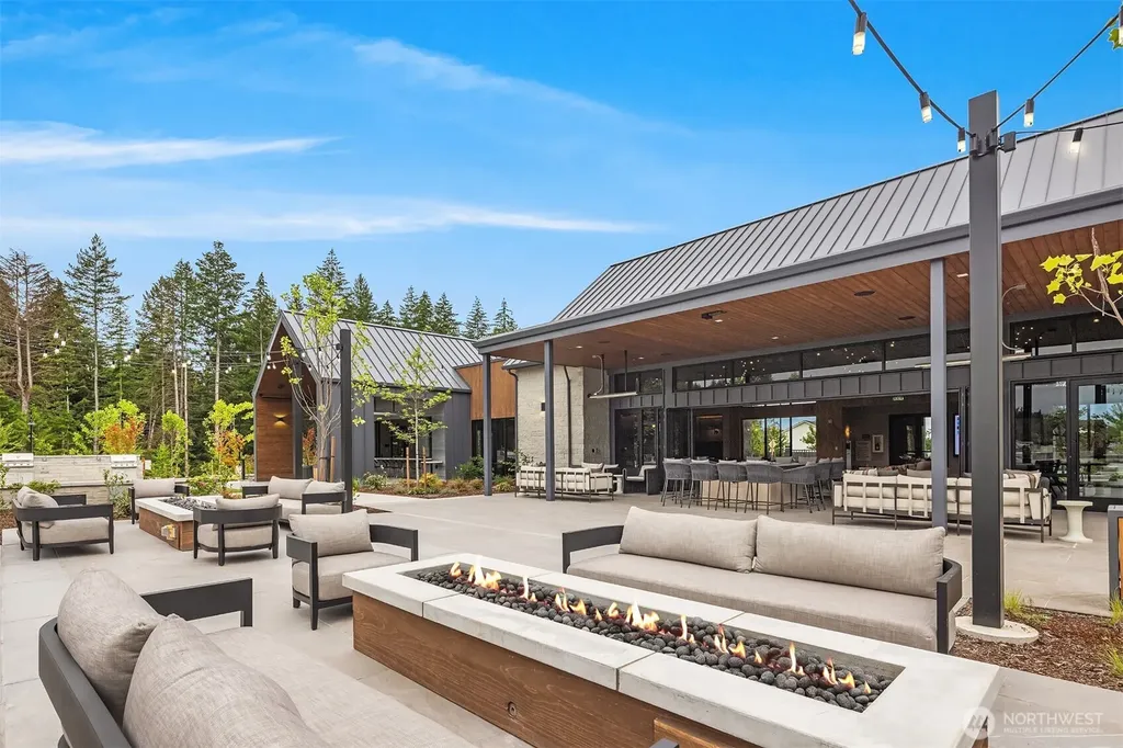 33557 Douglas Avenue SE Black Diamond WA 98010