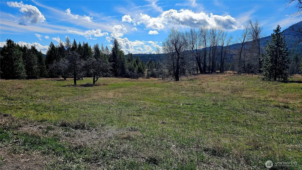 2068 Addy-gifford Road Addy WA 99101