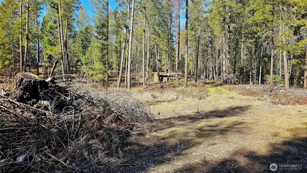2068 Addy-gifford Road Addy WA 99101