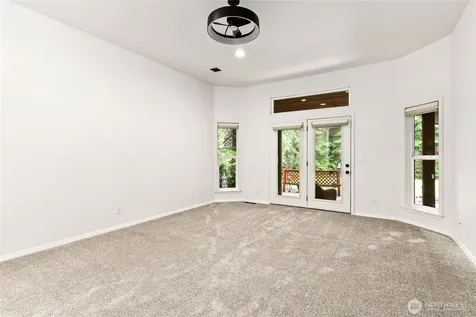 7094 SW Dundee Court Port Orchard WA 98367