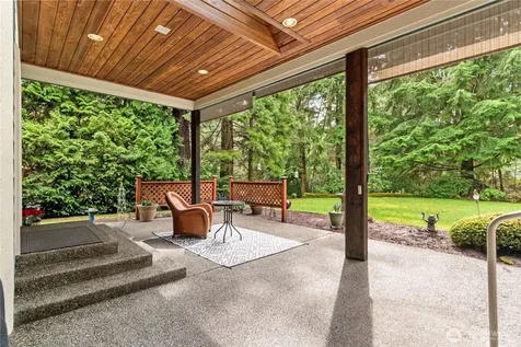 7094 SW Dundee Court Port Orchard WA 98367