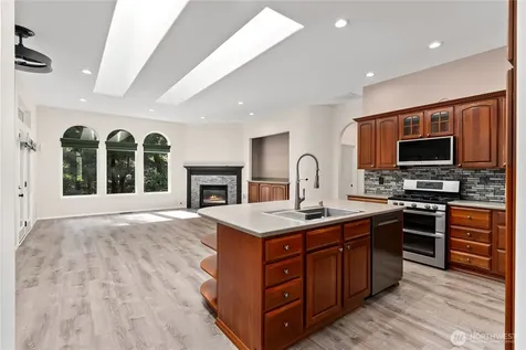 7094 SW Dundee Court Port Orchard WA 98367