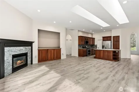 7094 SW Dundee Court Port Orchard WA 98367