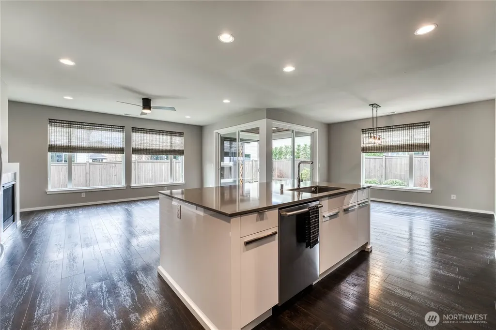 4565 Castleton Road SW Port Orchard WA 98367