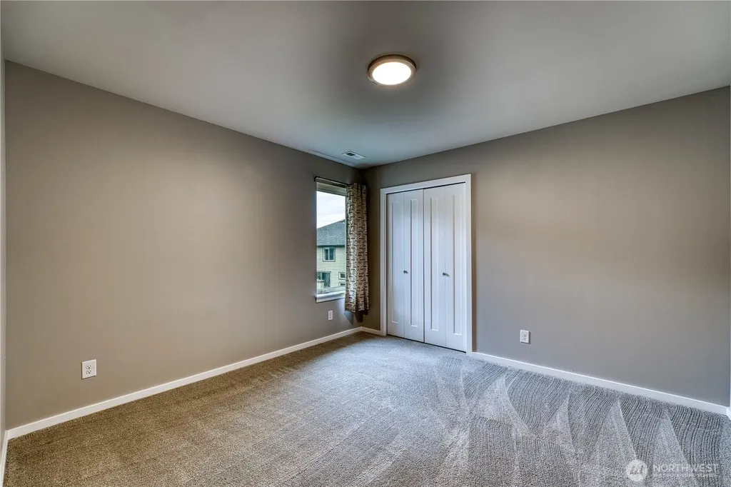 4565 Castleton Road SW Port Orchard WA 98367