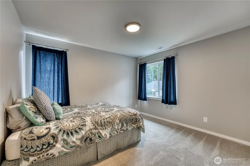 4565 Castleton Road SW Port Orchard WA 98367