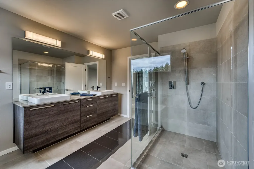 4565 Castleton Road SW Port Orchard WA 98367