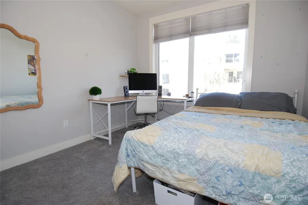 3217 Eastlake Avenue E Seattle WA 98102