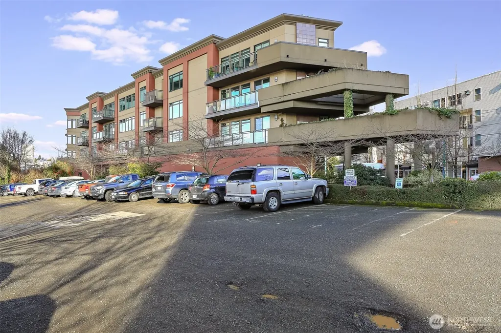 3217 Eastlake Avenue E Seattle WA 98102