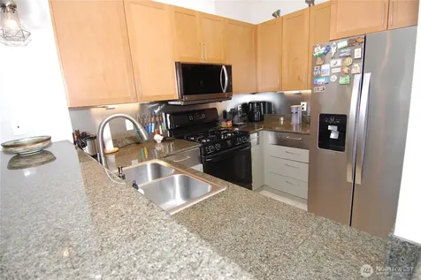 3217 Eastlake Avenue E Seattle WA 98102