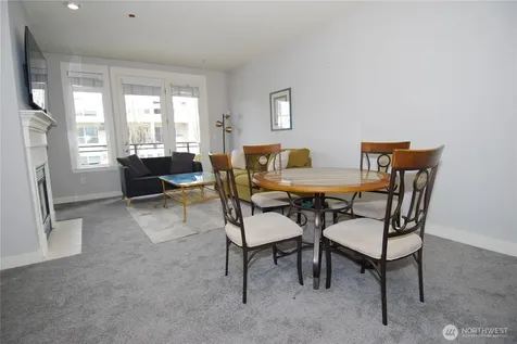 3217 Eastlake Avenue E Seattle WA 98102