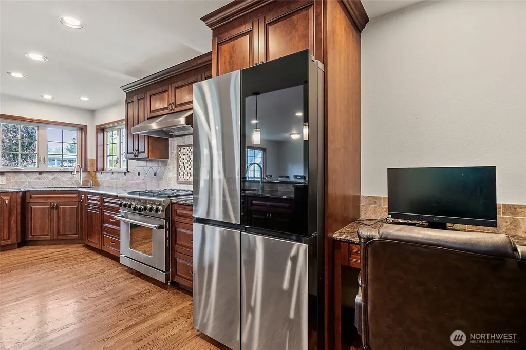 16915 32nd Avenue E Tacoma WA 98446